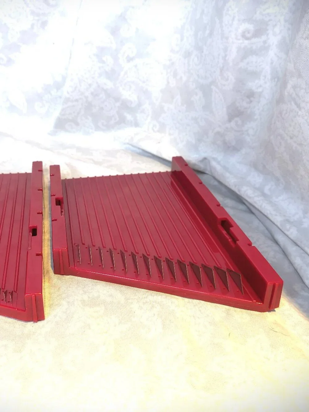 Red KitchenAid mandoline slicer - Dishwasher safe - Adjustable thickness